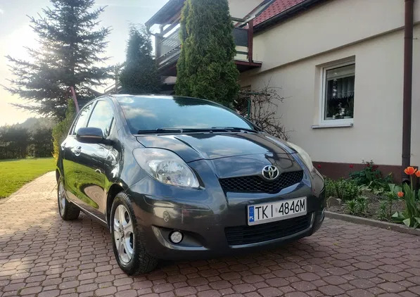 oborniki śląskie Toyota Yaris cena 17700 przebieg: 231522, rok produkcji 2011 z Oborniki Śląskie